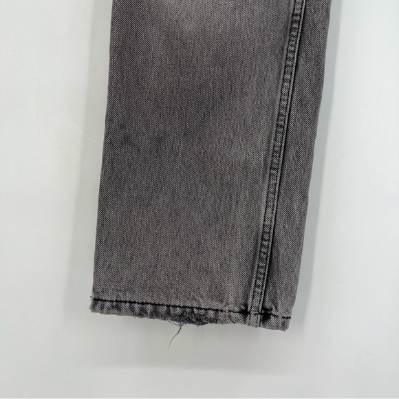 Zara The Straight Cropped Mid Rise Slim Fit Jean in Grey Size 2 - Picture 7 of 11